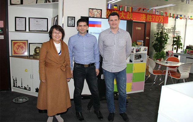 Russia customers visit our Peanut Brittle production line